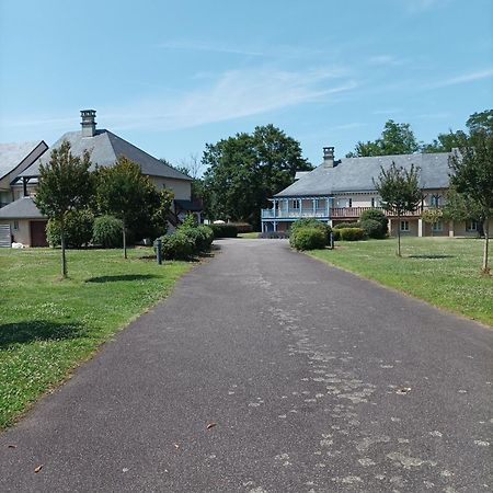 Au Pied De La Dordogne Apartment Argentat Exterior photo