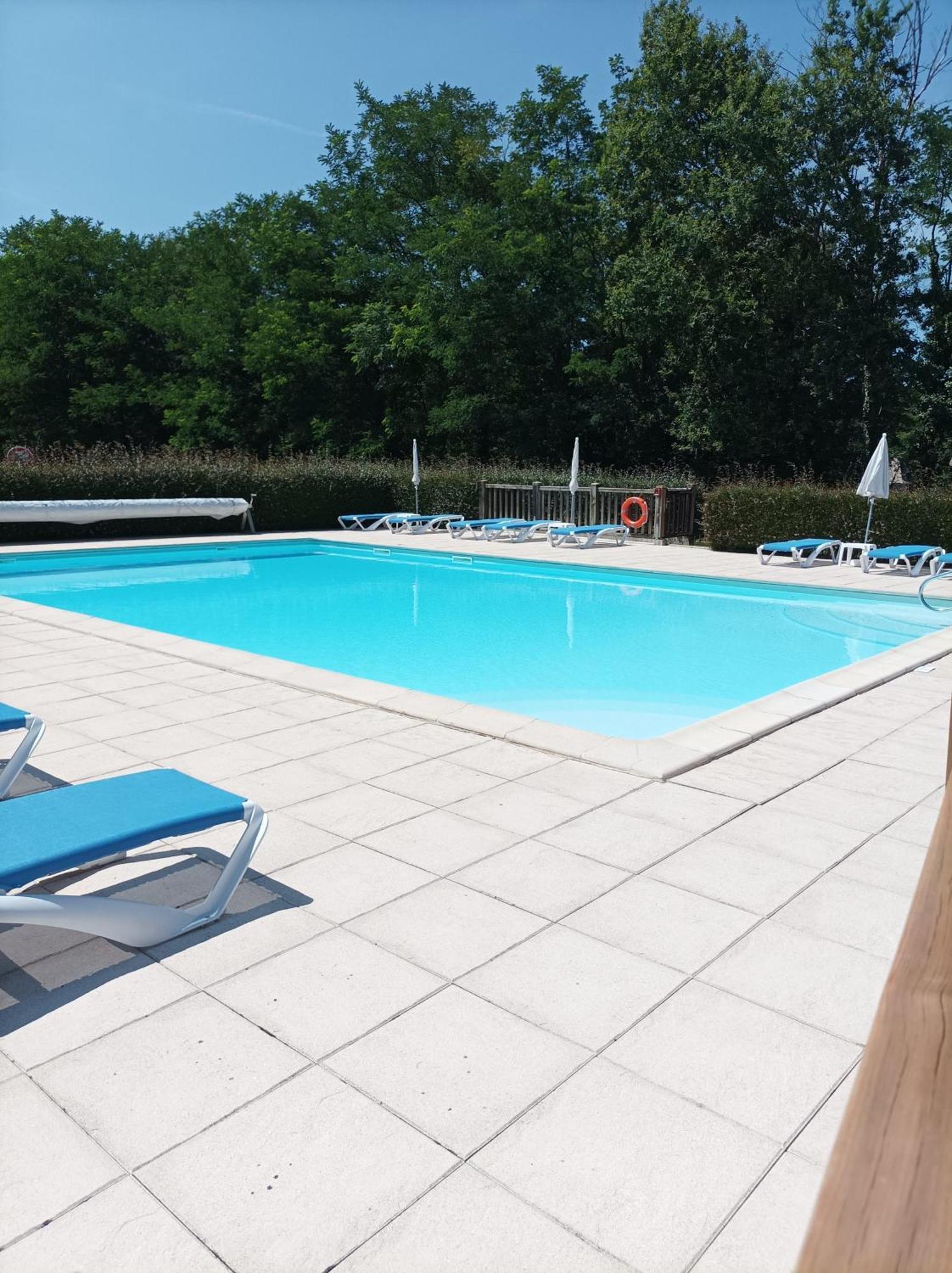 Au Pied De La Dordogne Apartment Argentat Exterior photo